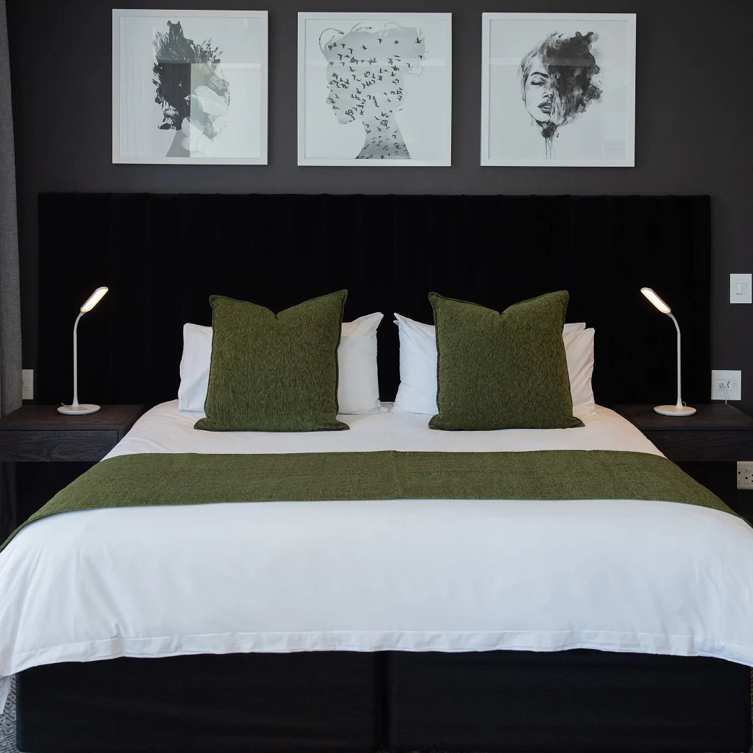 Chenille Runner - Plain | Hunter Blankets / Aranda