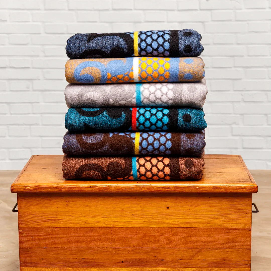 Morena Riet | Brown / Cobalt / Yolk Blankets / Aranda