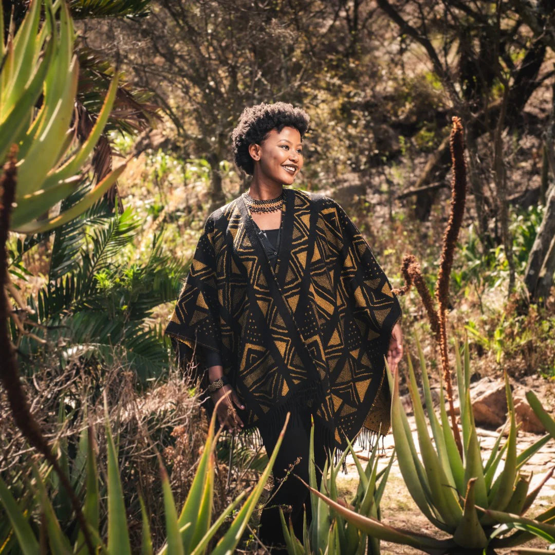 High Bulk Jacquard Wrap – Mud Cloth | Black/Mustard