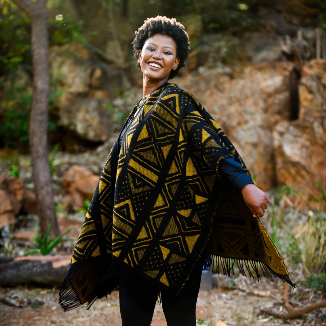 High Bulk Jacquard Wrap – Mud Cloth | Black/Mustard
