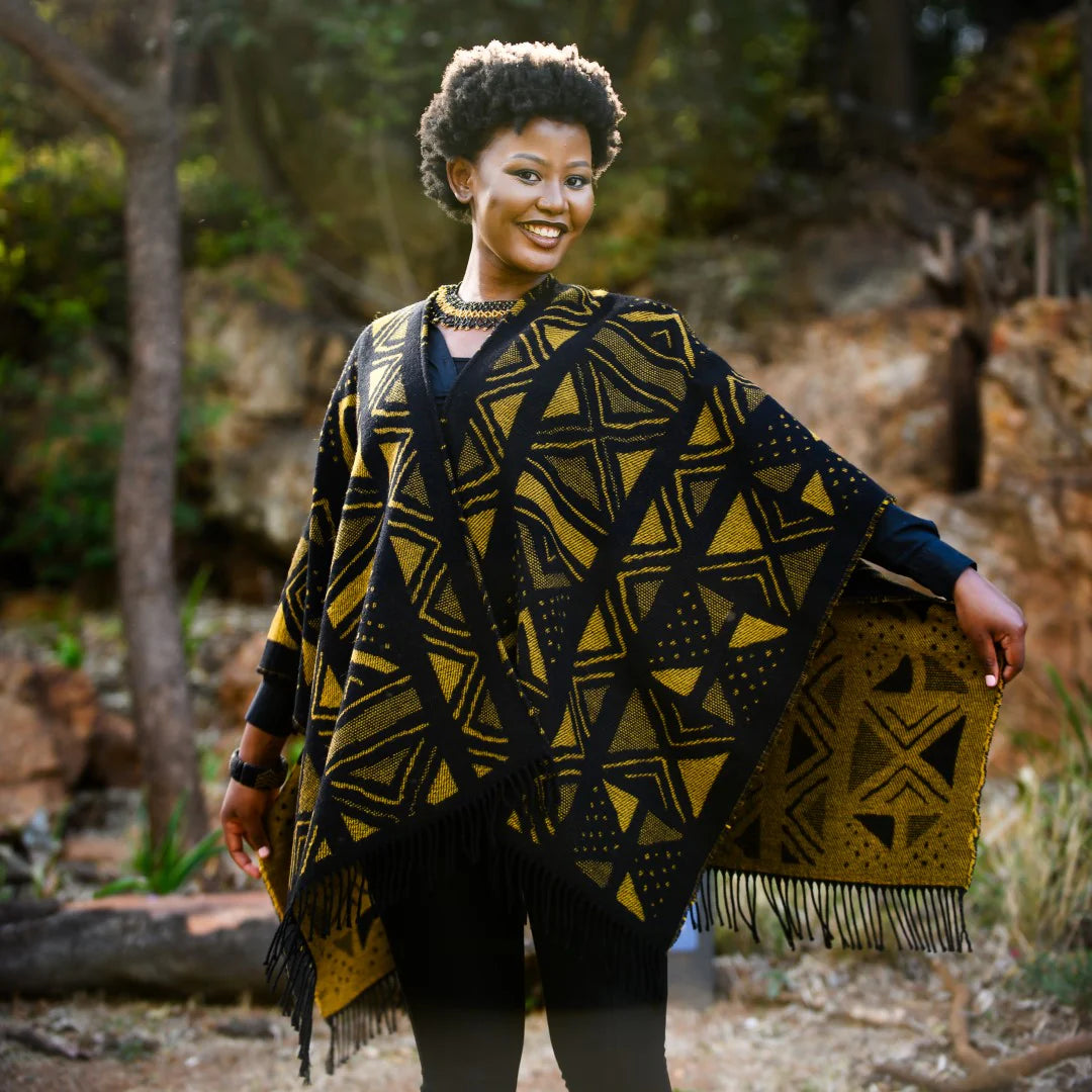 High Bulk Jacquard Wrap – Mud Cloth | Black/Mustard