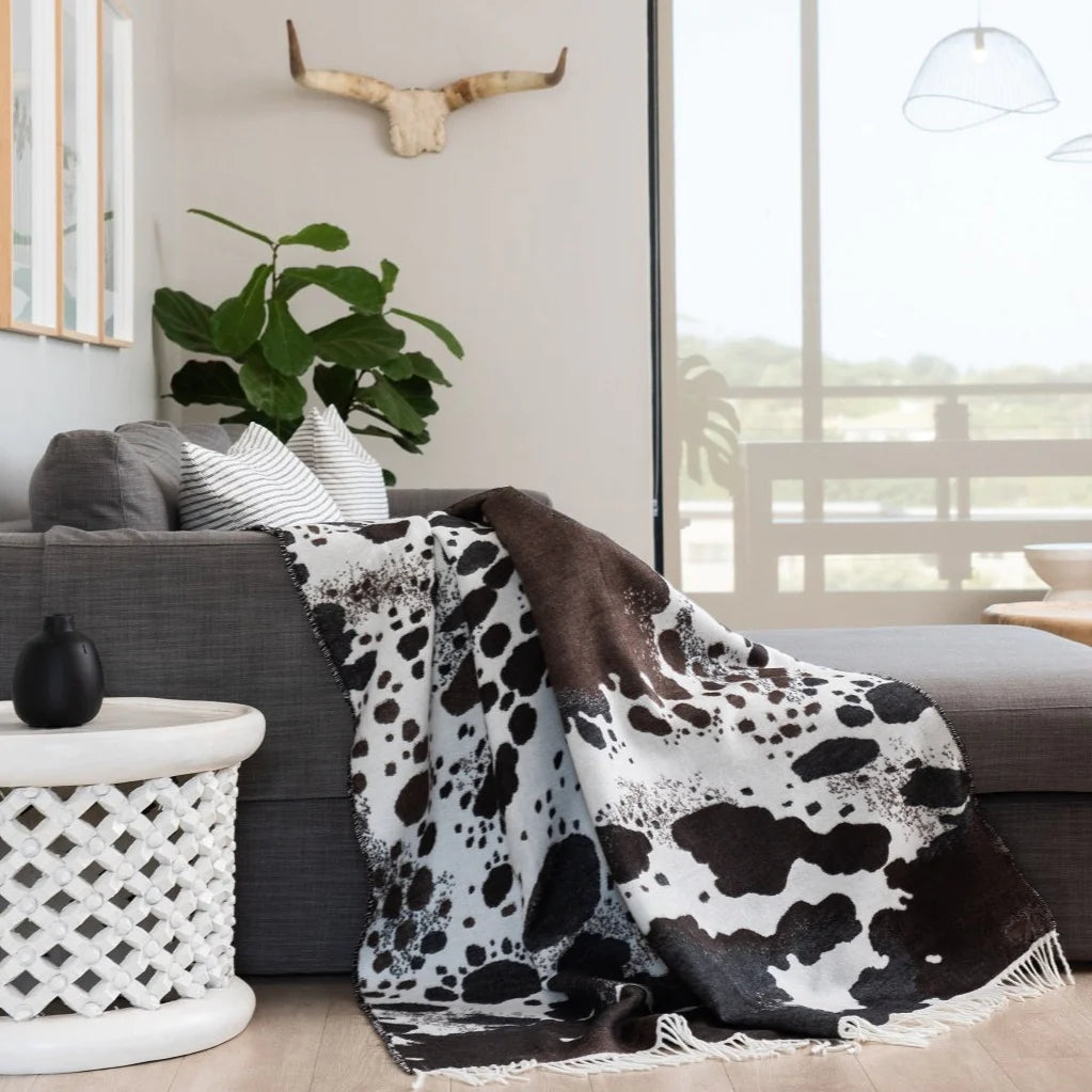 Bella Vita Nguni Skin Throw Blanket – My Africa Collection | Natural/Black – Triple Jacquard Weave Blankets / Aranda