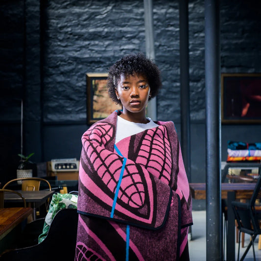 Seanamarena - Poone | Brown/Pink/Peacock Blankets / Aranda
