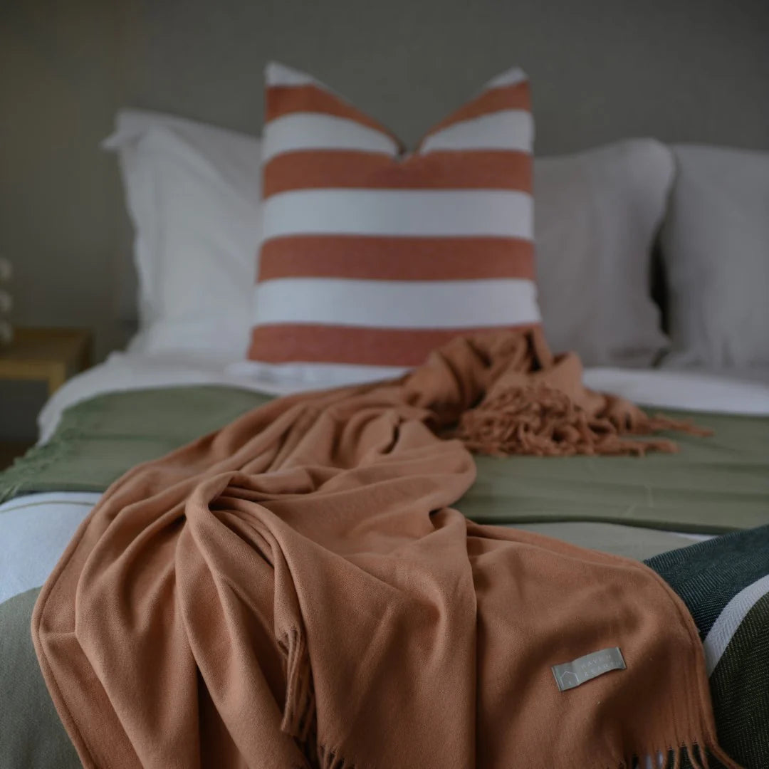 Protea Chenille Scatter – Canyon / White Scatter Pillow / Haven & Earth