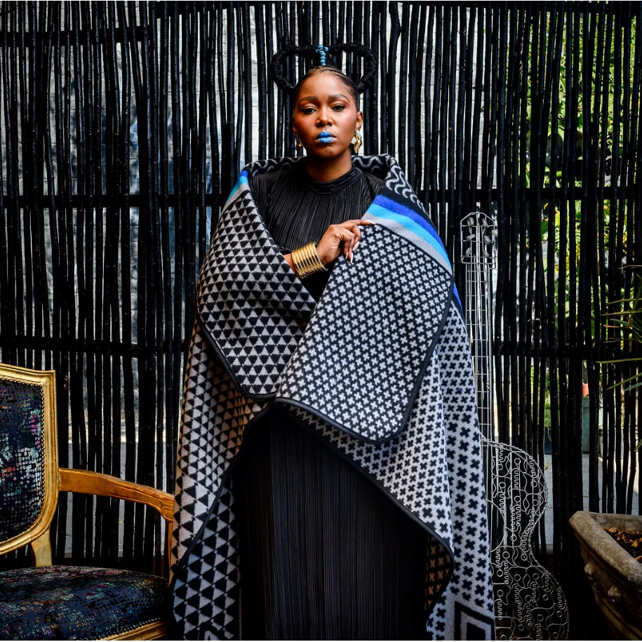 Kobo ea Poloko | Black/Light Grey/Royal Blankets / Basotho Heritage Blankets