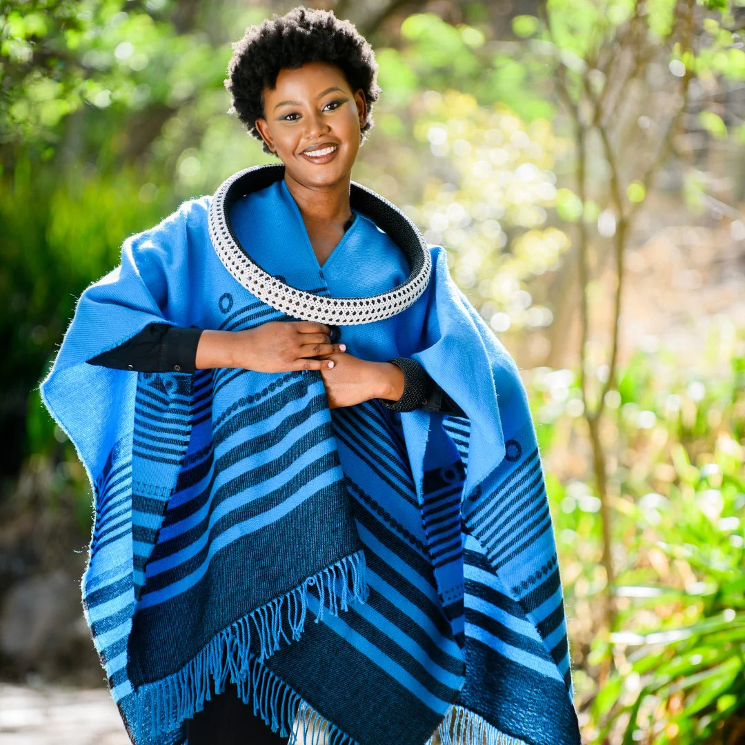 High Bulk Jacquard Wrap – Xhosa | Black/Utrillo Blue