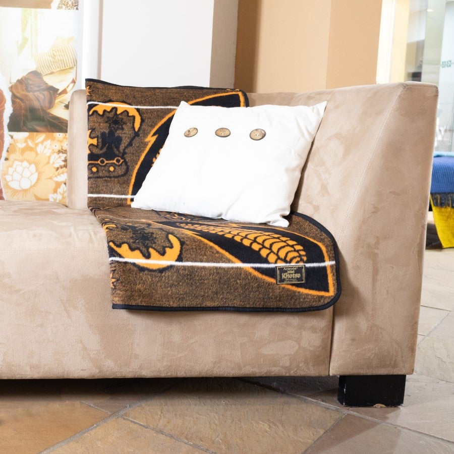 Khotso Mojalefa | Black/Corn Blankets / Aranda