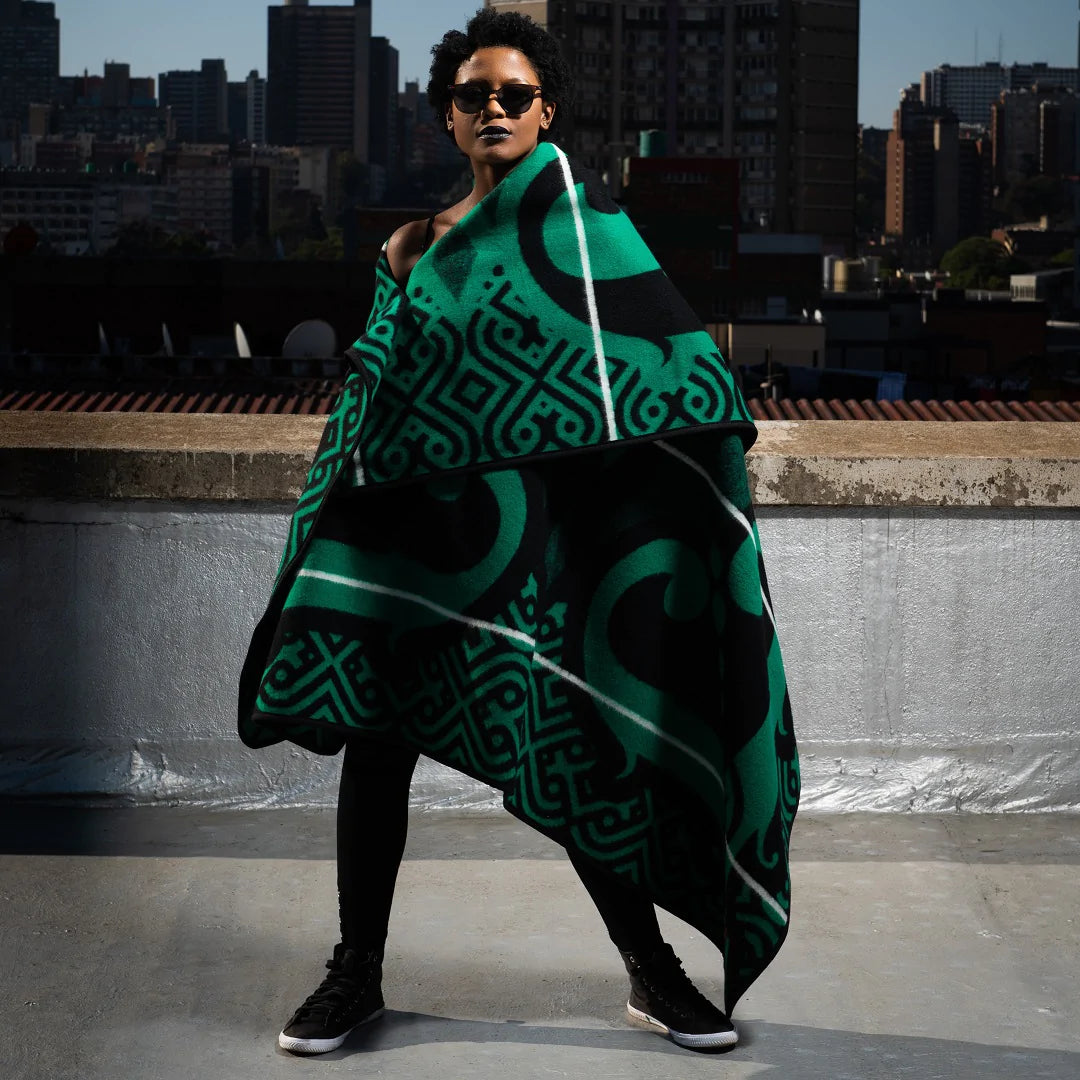 Majabajaba Black / Emerald / Natural Blankets / Aranda