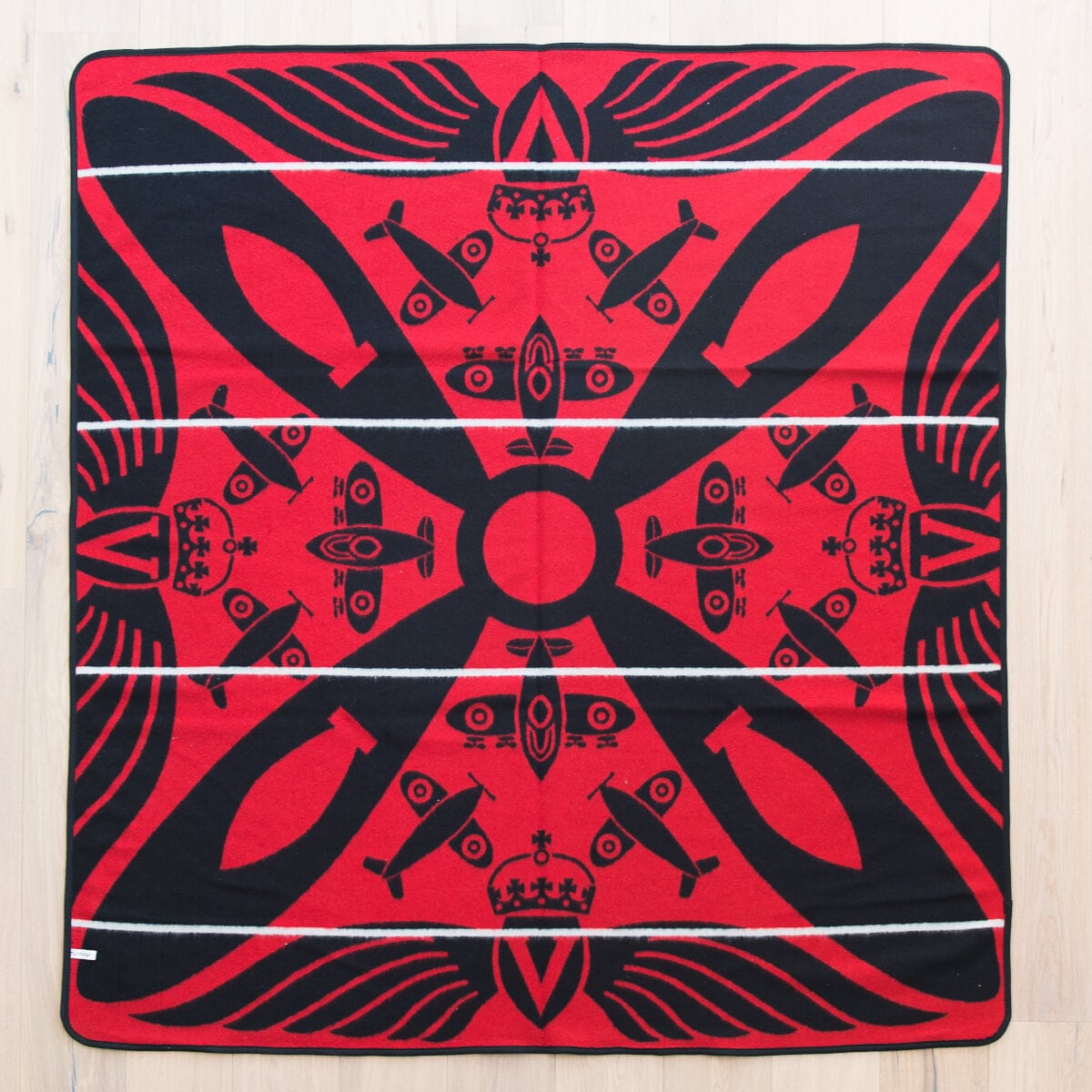 Victoria England - Spitfire | Scarlet / Natural Blankets / Aranda