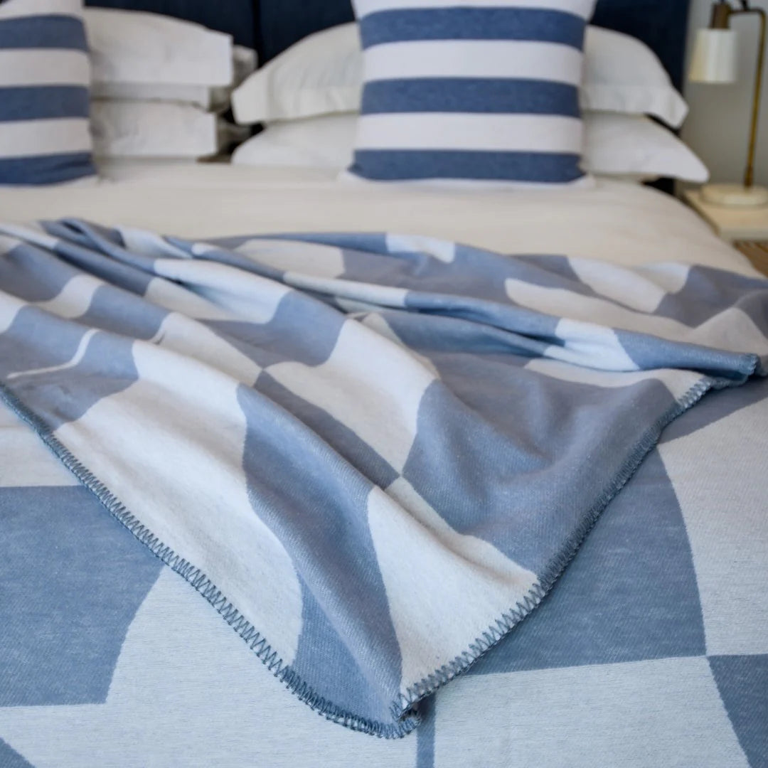 Overcasted Amanda Cotton - Shapes | Overcast Sky/White – Africa Blanket