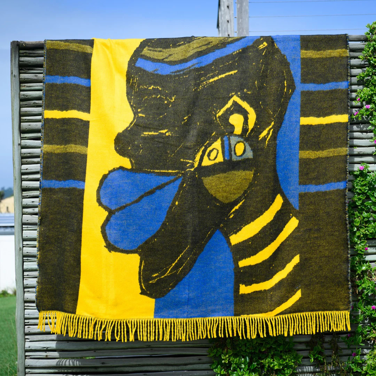 Isibusiso Sabaphansi Bella Vita Throw — Yellow / Old Royal Blankets / My Africa
