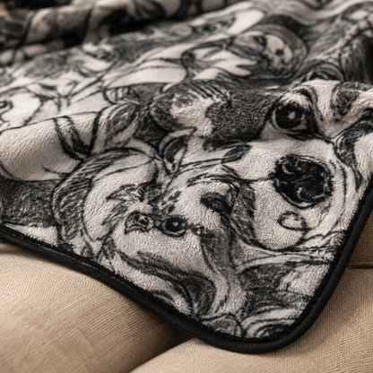 Pet Blanket - Pet Shop - Black / Dove Blankets / Aranda