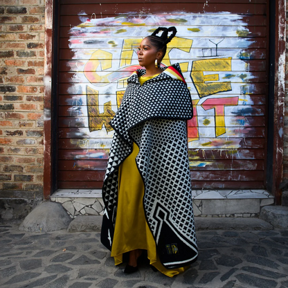 Kobo ea Poloko | Black/Natural/Scarlet