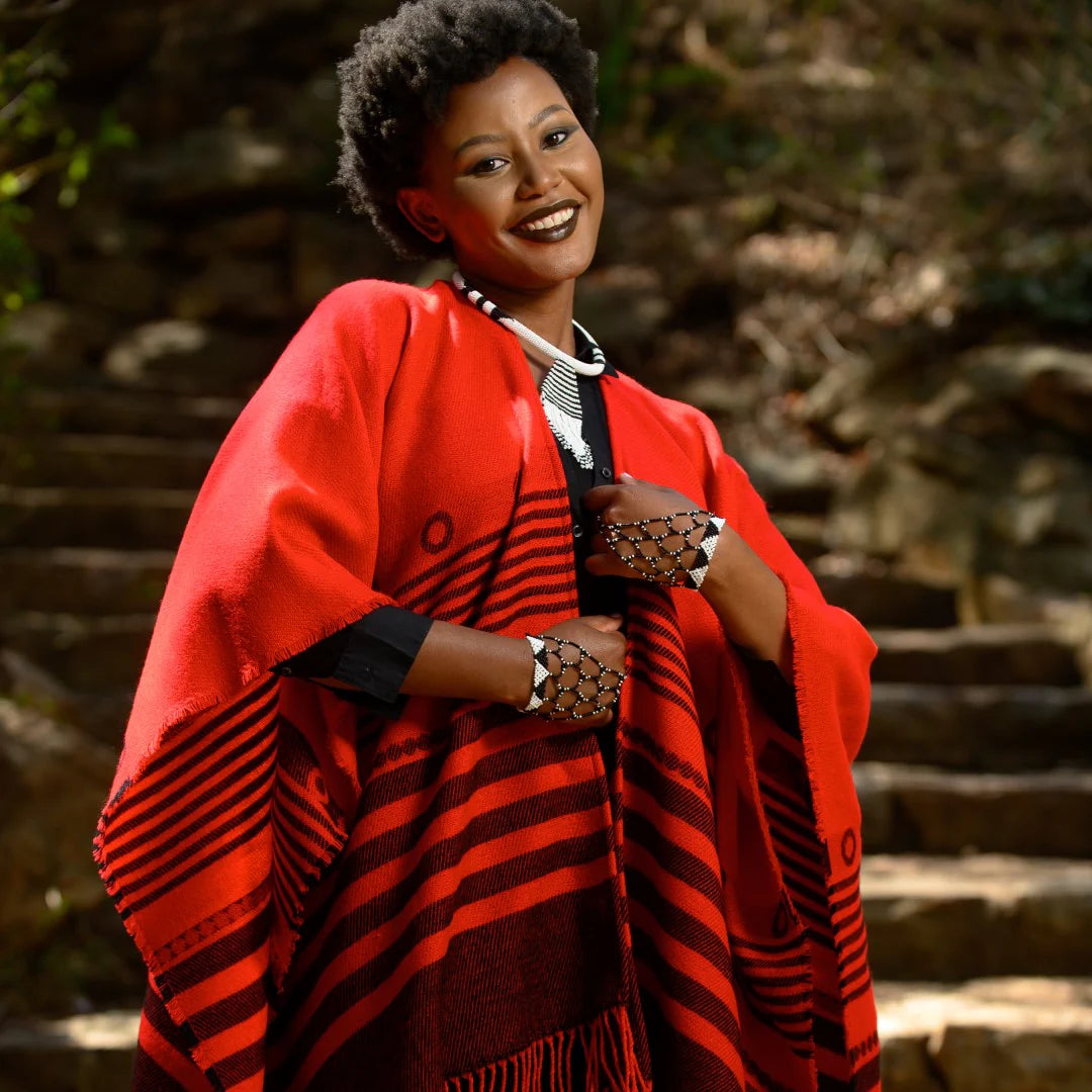 High Bulk Jacquard Wrap – Xhosa | Black/Bengal Red Blankets / Aranda